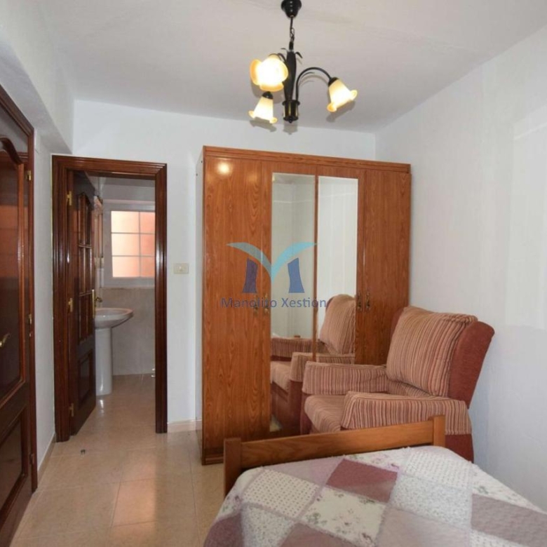 Casa de Piedra con Terraza y Vistas al Mar