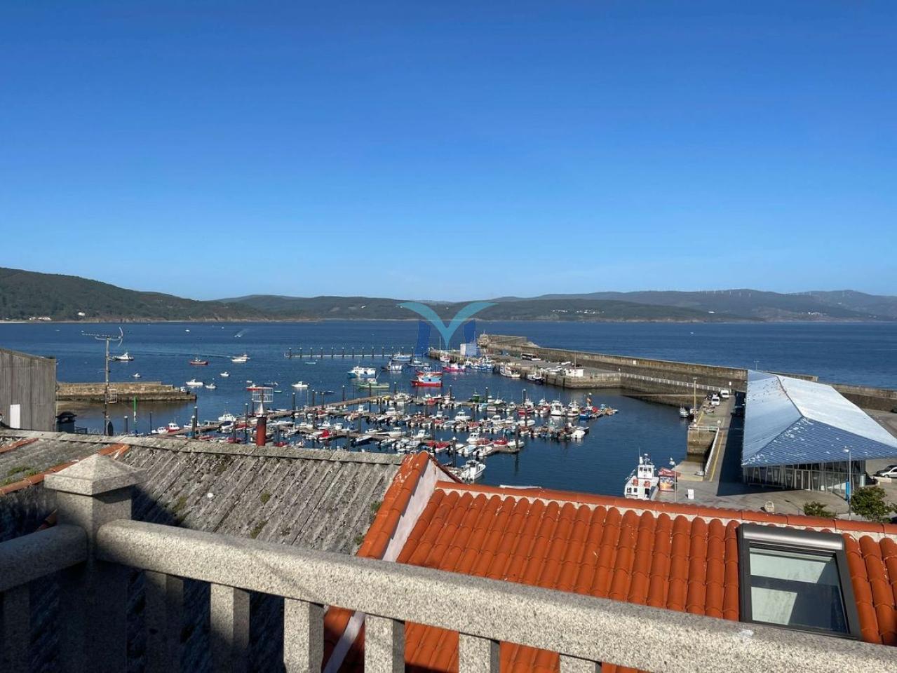 Casa de Piedra con Terraza y Vistas al Mar