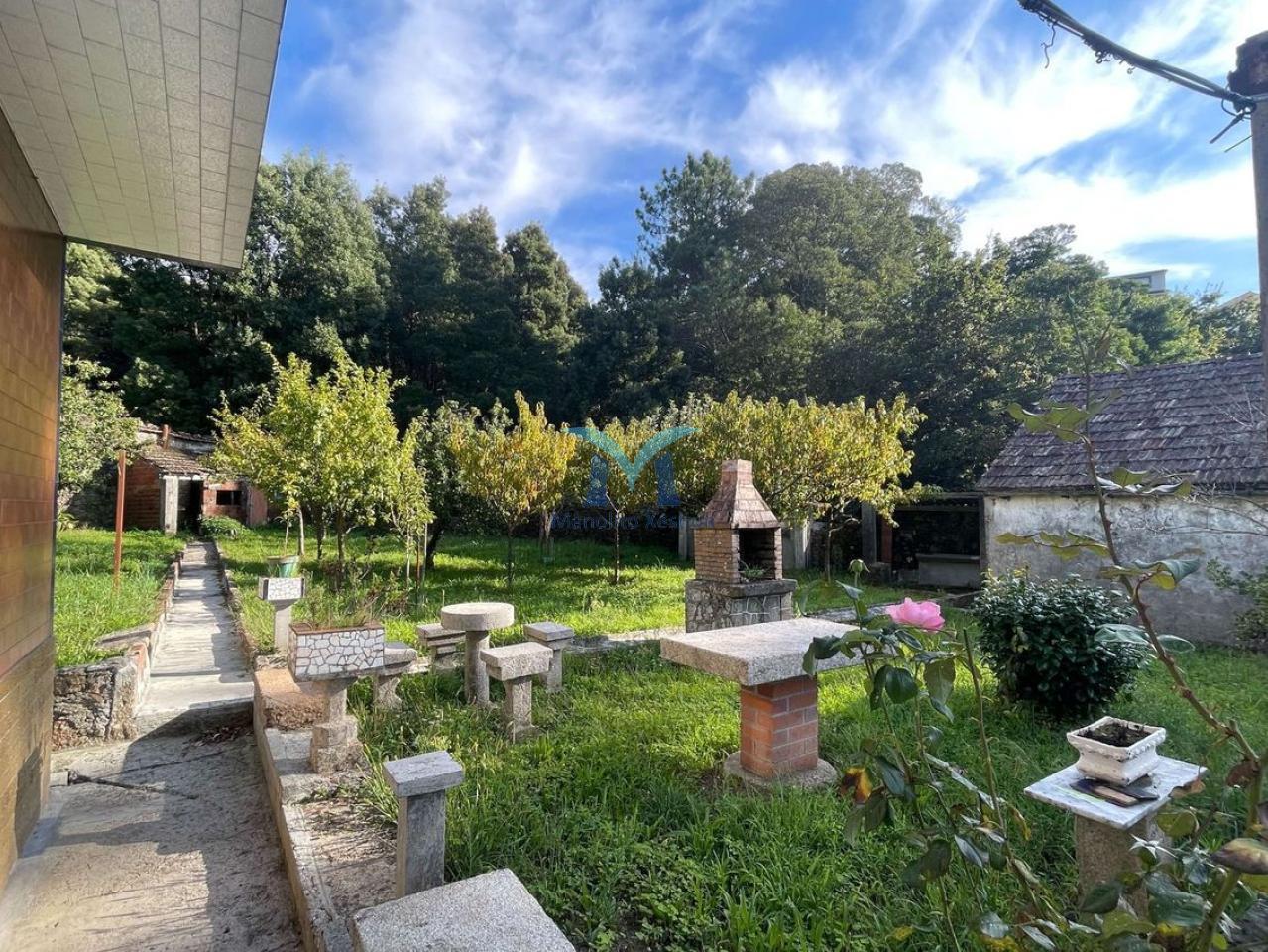 176987889825500043701_176976372526 Casa con Parcela Cerrada en Ameixenda – Cee