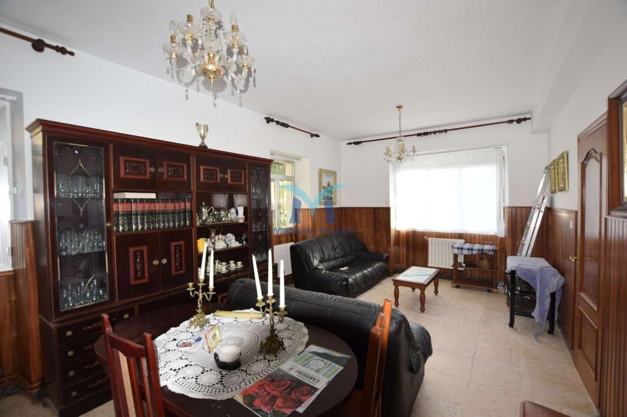 176987889954400043701_176976372644 Casa con Parcela Cerrada en Ameixenda – Cee