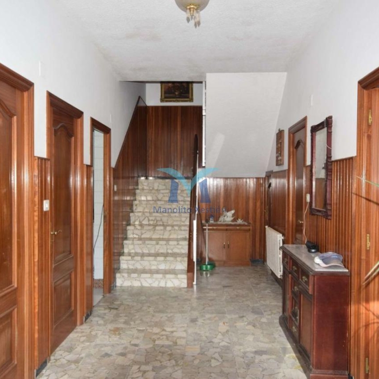 Casa con Parcela Cerrada en Ameixenda – Cee