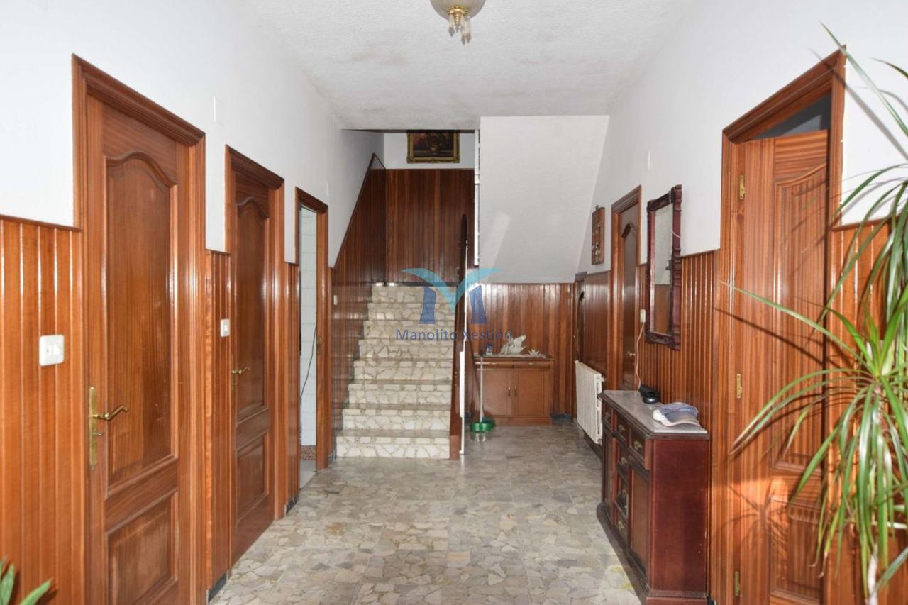 176987889982000043701_176976372566 Casa con Parcela Cerrada en Ameixenda – Cee