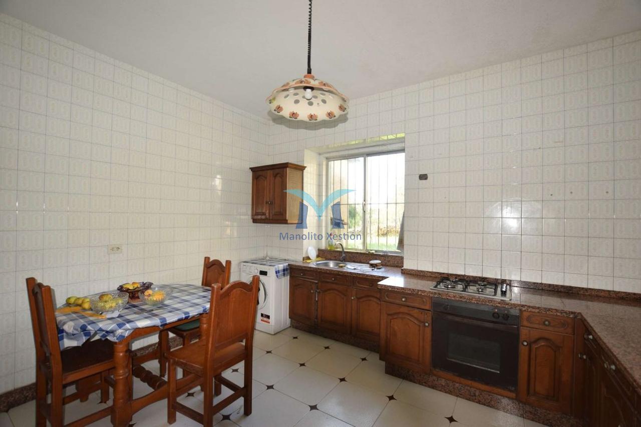 176987890135400043701_176976372805 Casa con Parcela Cerrada en Ameixenda – Cee