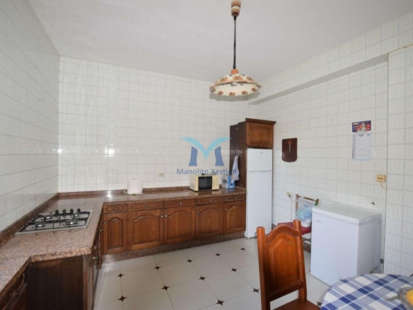 Casa con Parcela Cerrada en Ameixenda – Cee