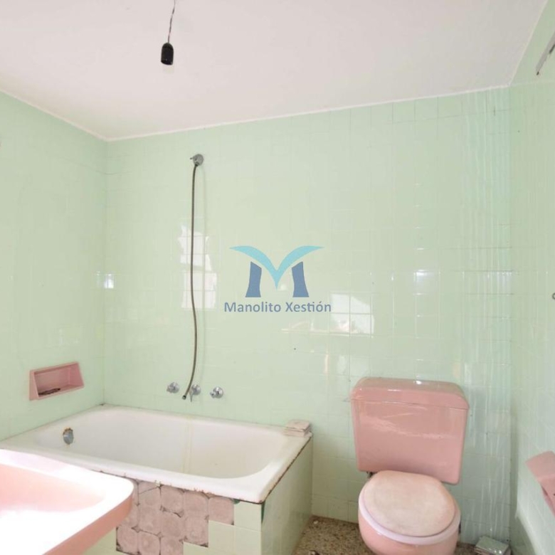 Casa con Parcela Cerrada en Ameixenda – Cee