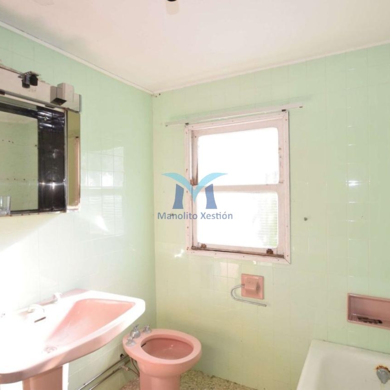 Casa con Parcela Cerrada en Ameixenda – Cee