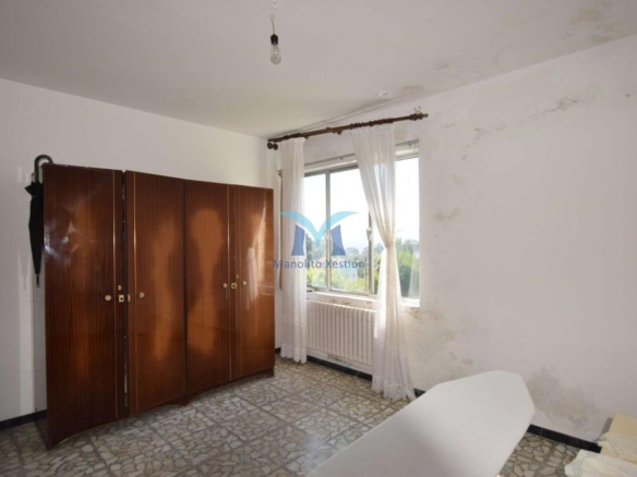 Casa con Parcela Cerrada en Ameixenda – Cee