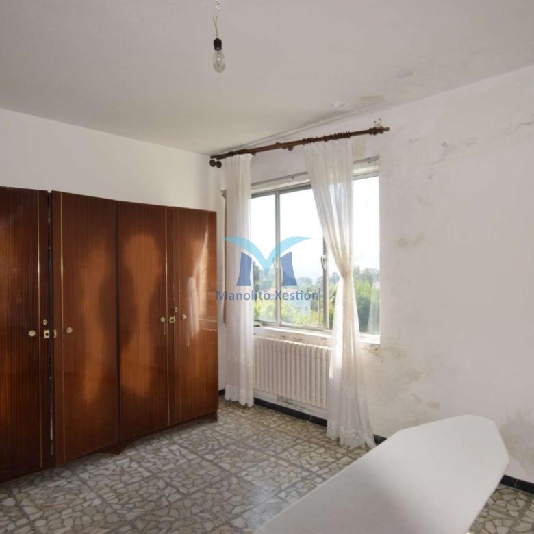 Casa con Parcela Cerrada en Ameixenda – Cee