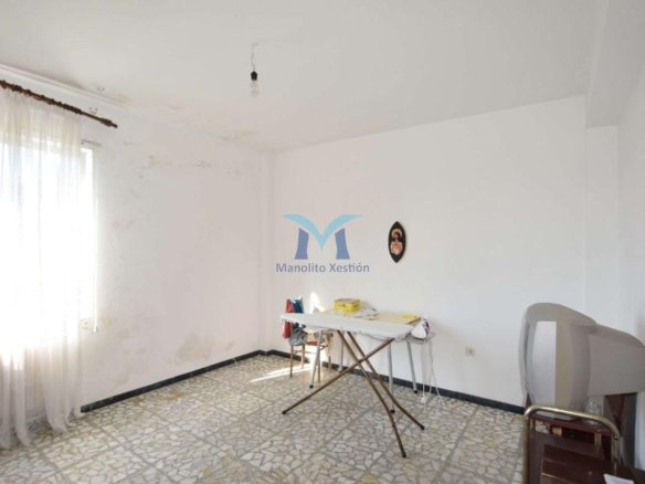 Casa con Parcela Cerrada en Ameixenda – Cee