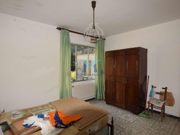 Casa con Parcela Cerrada en Ameixenda – Cee