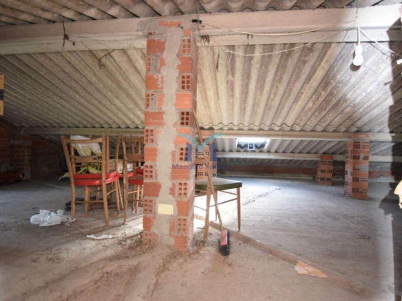 Casa con Parcela Cerrada en Ameixenda – Cee