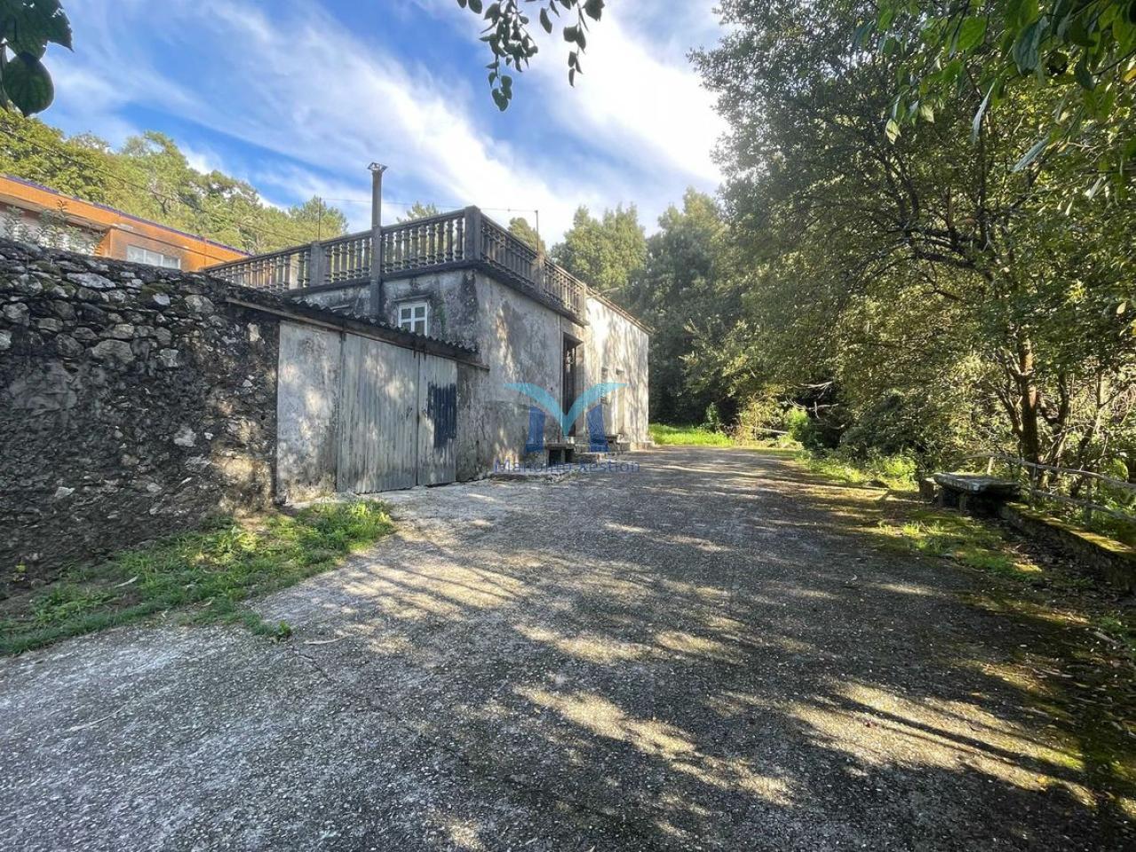 176987891067700043701_176976373605 Casa con Parcela Cerrada en Ameixenda – Cee