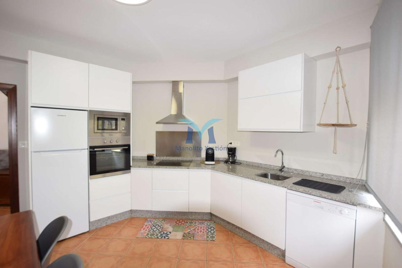 Casa de 146 m² en Muxía, exterior, con finca de 971 m², garaje y lareira