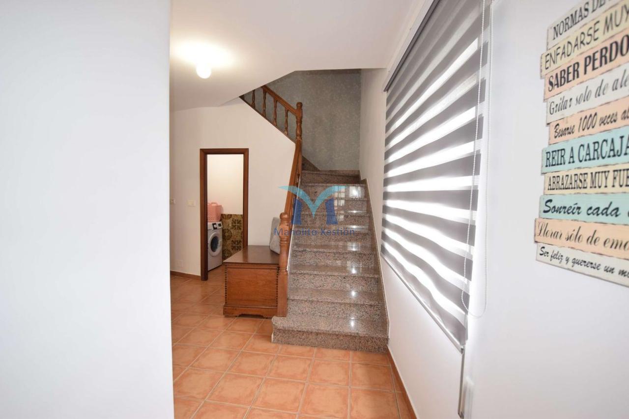 Casa de 146 m² en Muxía, exterior, con finca de 971 m², garaje y lareira