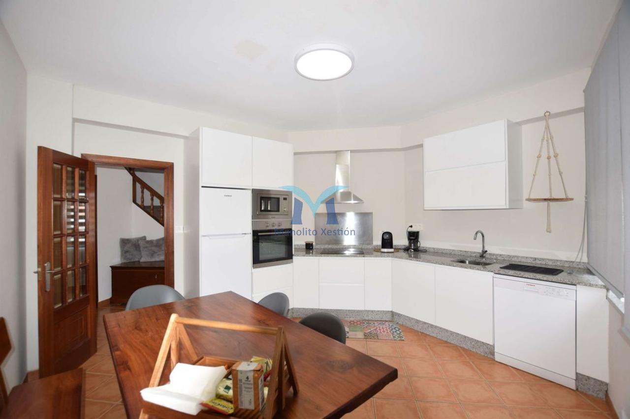 Casa de 146 m² en Muxía, exterior, con finca de 971 m², garaje y lareira