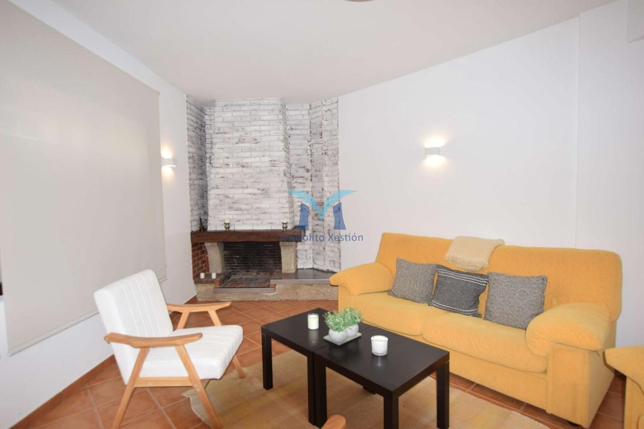 Casa de 146 m² en Muxía, exterior, con finca de 971 m², garaje y lareira