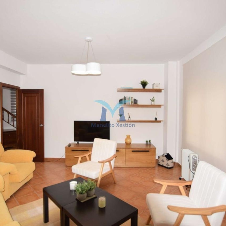 Casa de 146 m² en Muxía, exterior, con finca de 971 m², garaje y lareira