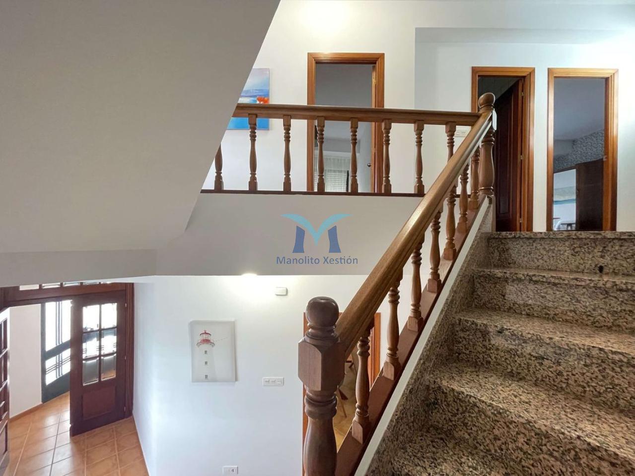 Casa de 146 m² en Muxía, exterior, con finca de 971 m², garaje y lareira