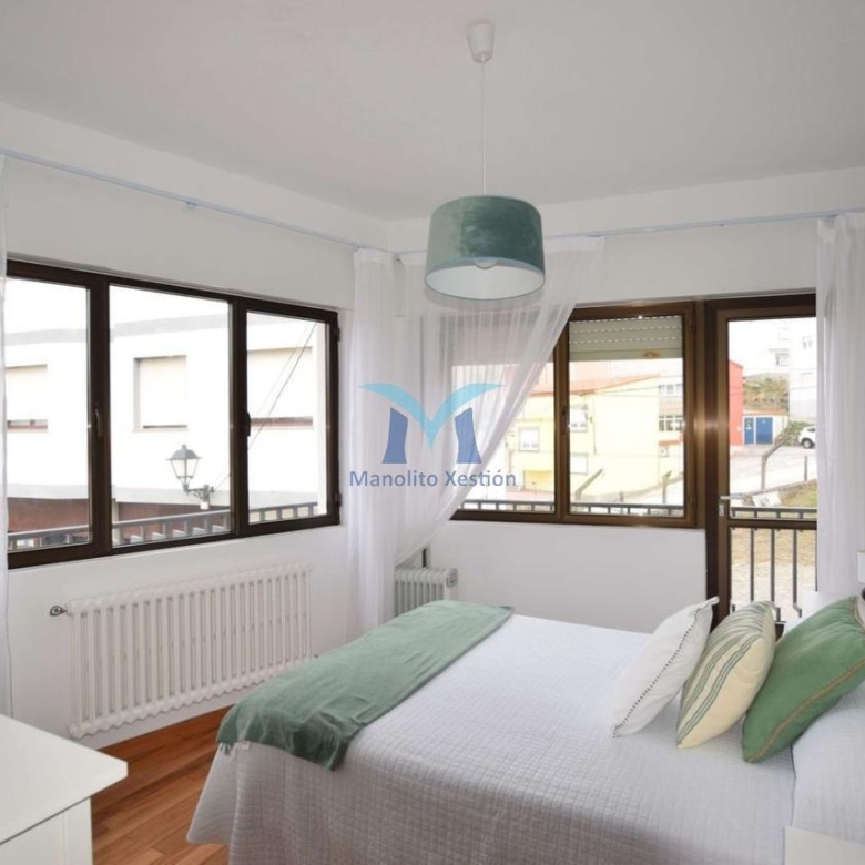 Casa de 146 m² en Muxía, exterior, con finca de 971 m², garaje y lareira