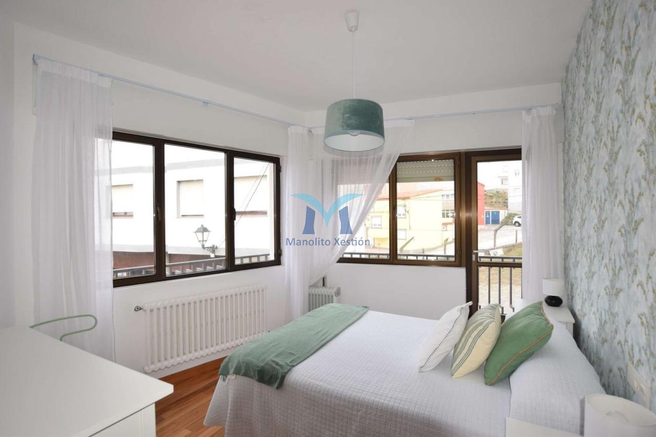 Casa de 146 m² en Muxía, exterior, con finca de 971 m², garaje y lareira