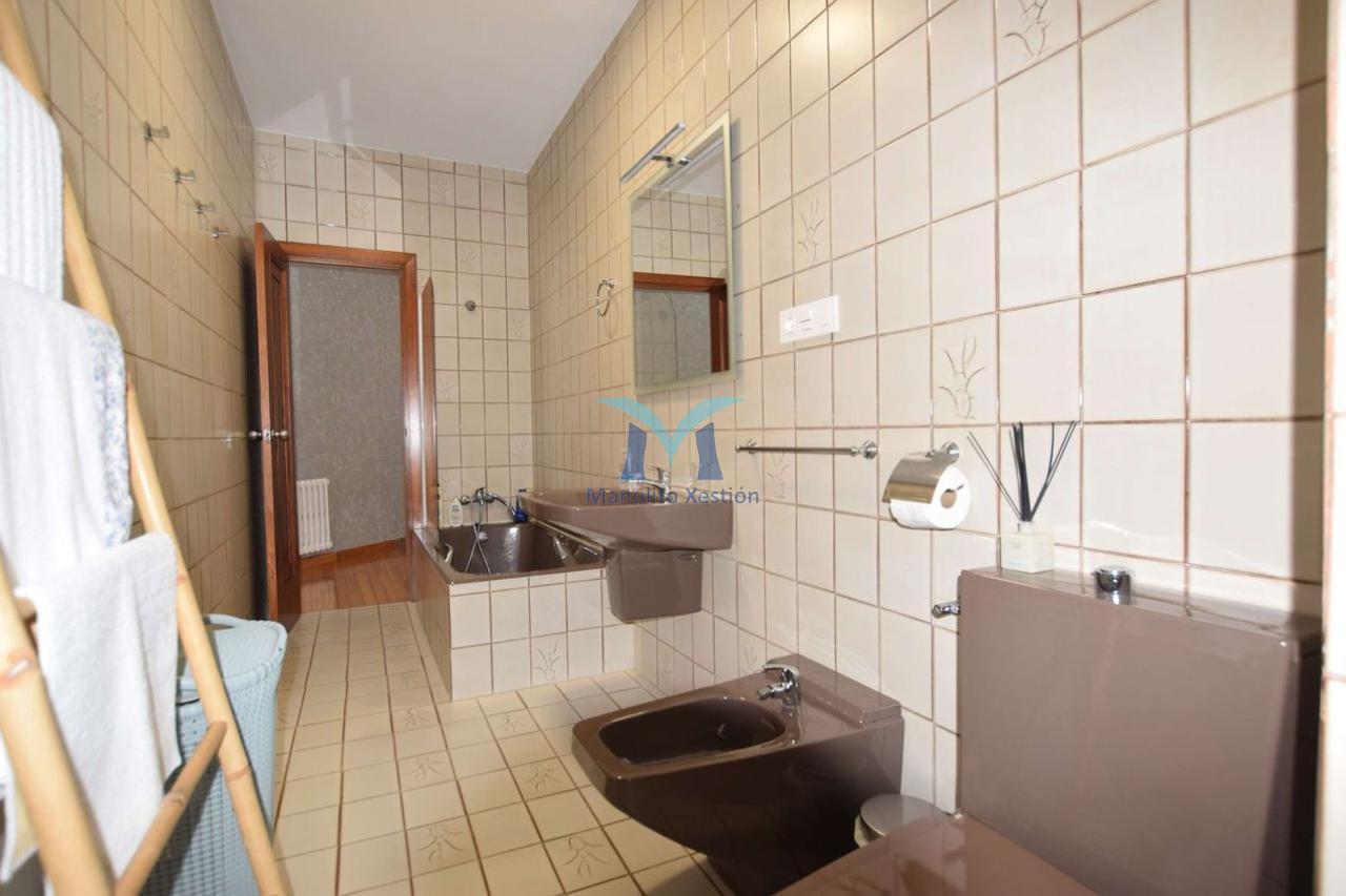 Casa de 146 m² en Muxía, exterior, con finca de 971 m², garaje y lareira