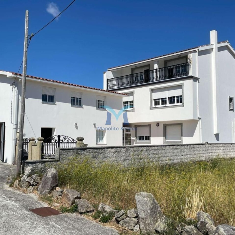Casa en Zona Tranquila con Vistas al Mar