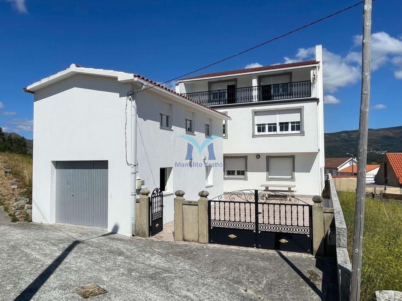 Casa en Zona Tranquila con Vistas al Mar
