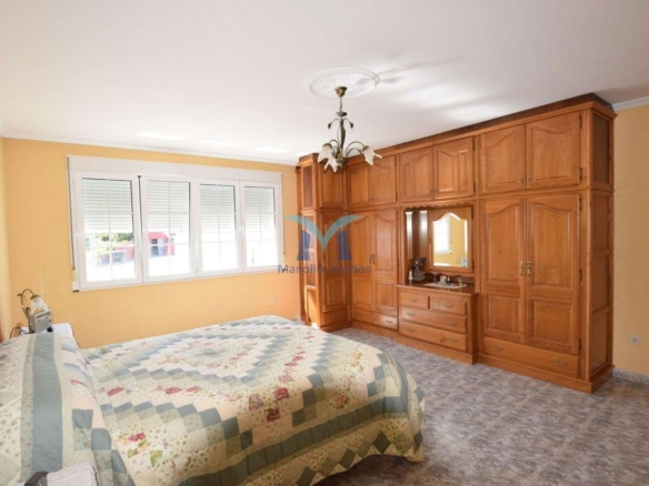 Casa en Zona Tranquila con Vistas al Mar