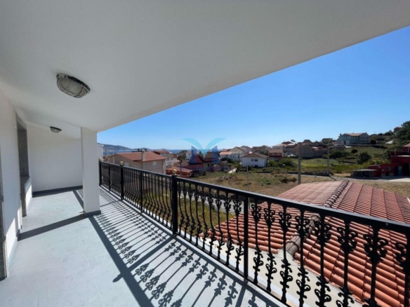Casa en Zona Tranquila con Vistas al Mar