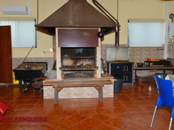 GRAN VIVIENDA EN VALENÇA CON 6.000 m² DE TERRENO – IDEAL PARA CASA RURAL