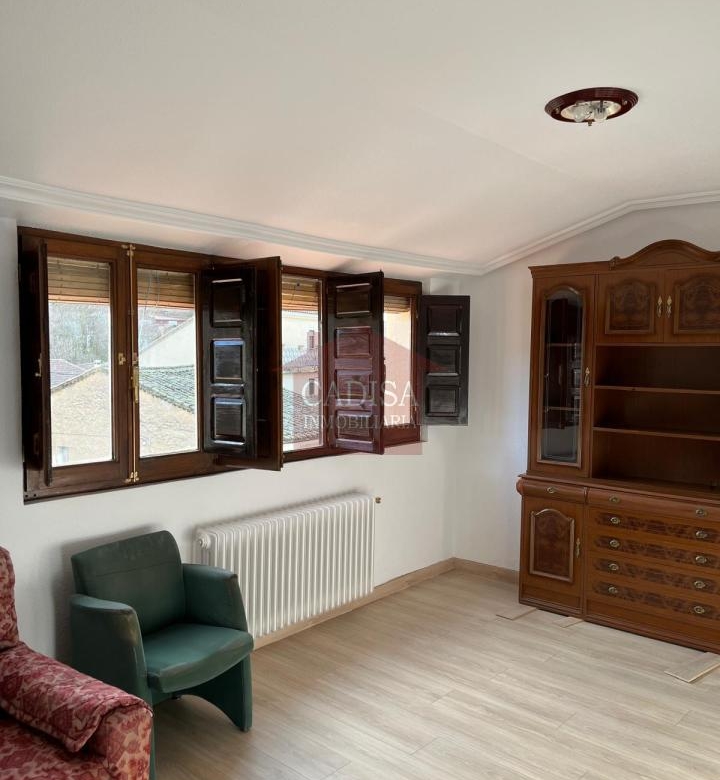 BONITO PISO EN VENTA EN LEDESMA. REFORMADO. REF 10556