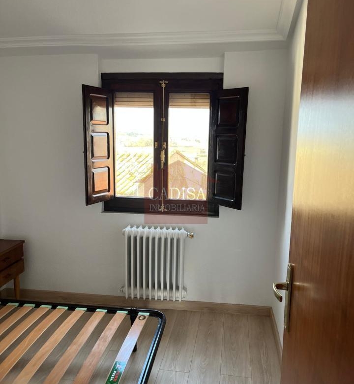 BONITO PISO EN VENTA EN LEDESMA. REFORMADO. REF 10556