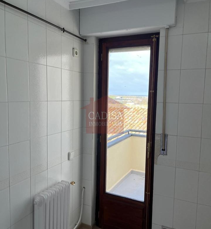 BONITO PISO EN VENTA EN LEDESMA. REFORMADO. REF 10556