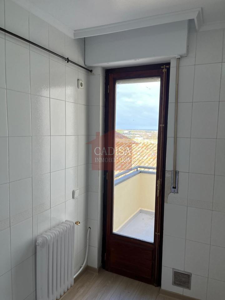 177014082158700168887_177013966542 BONITO PISO EN VENTA EN LEDESMA. REFORMADO. REF 10556