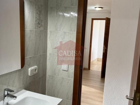 BONITO PISO EN VENTA EN LEDESMA. REFORMADO. REF 10556