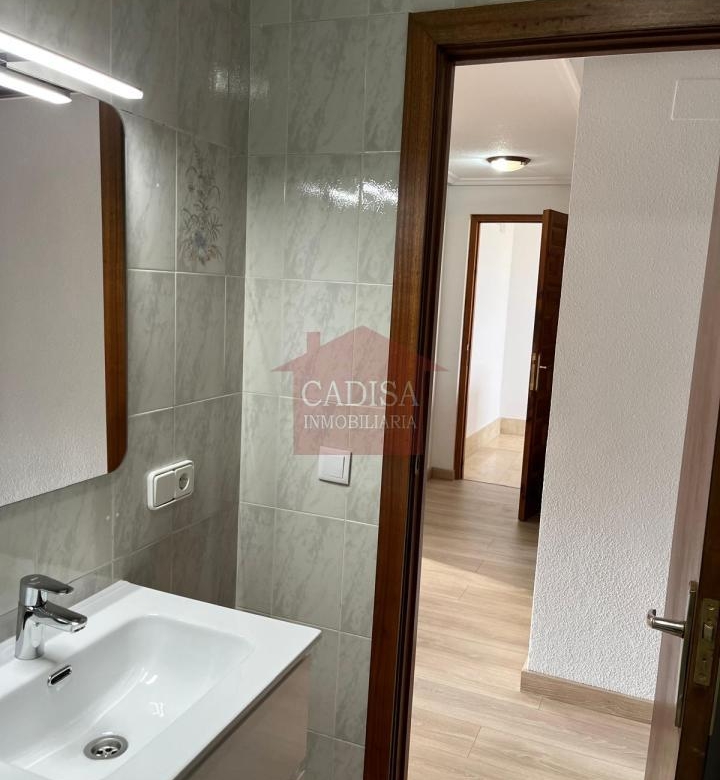 BONITO PISO EN VENTA EN LEDESMA. REFORMADO. REF 10556
