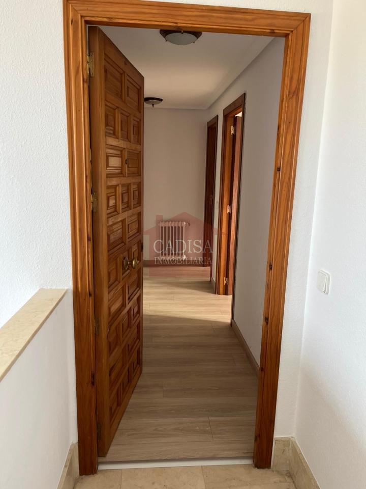 177014082347100168887_177013966926 BONITO PISO EN VENTA EN LEDESMA. REFORMADO. REF 10556