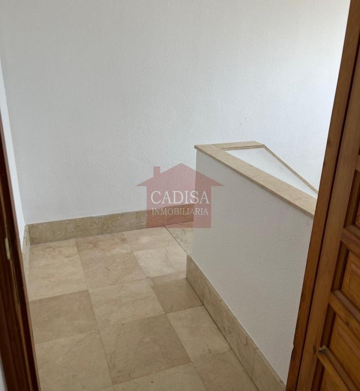 BONITO PISO EN VENTA EN LEDESMA. REFORMADO. REF 10556