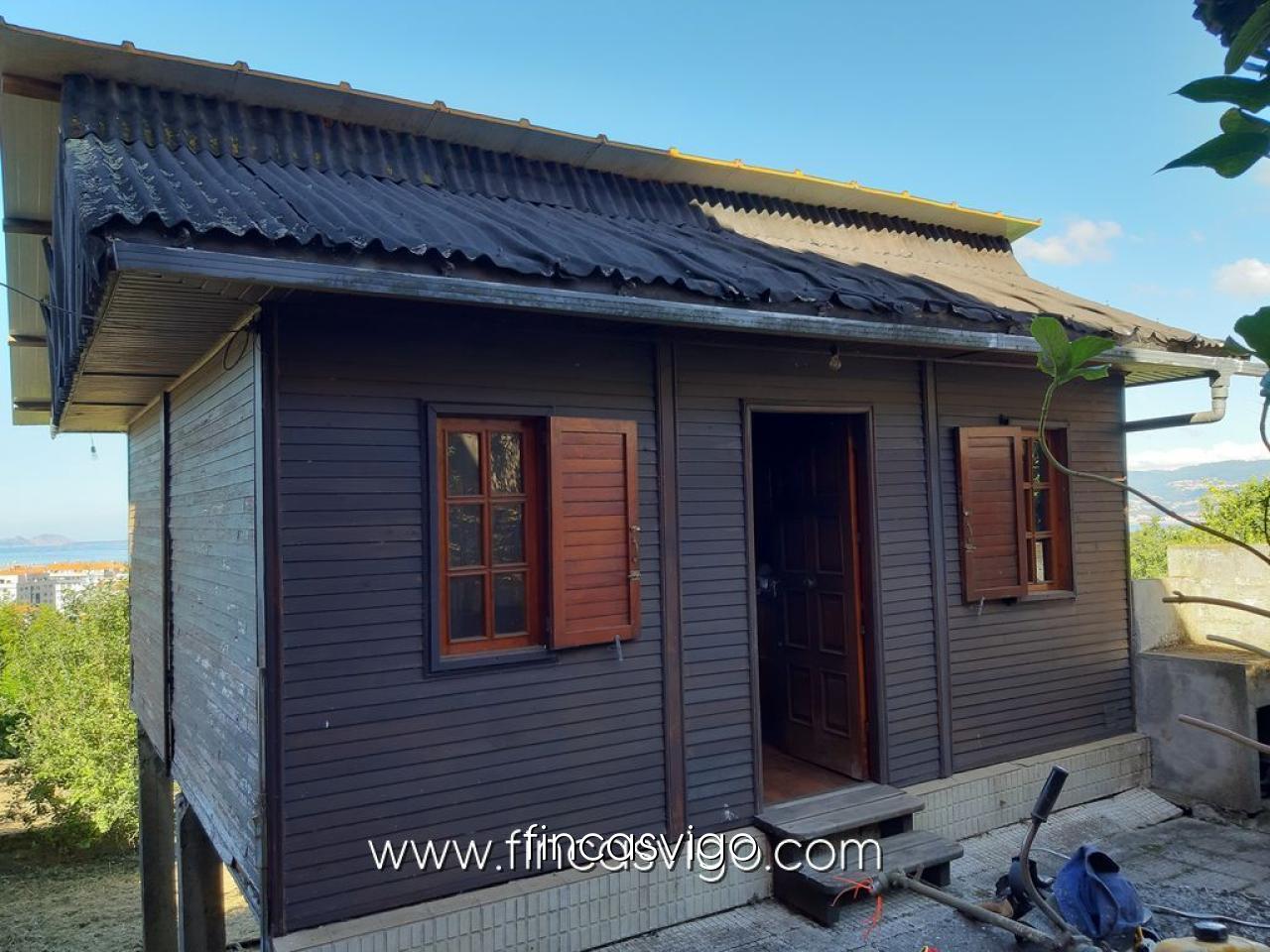 CASA CON FINCA EN EL POULO