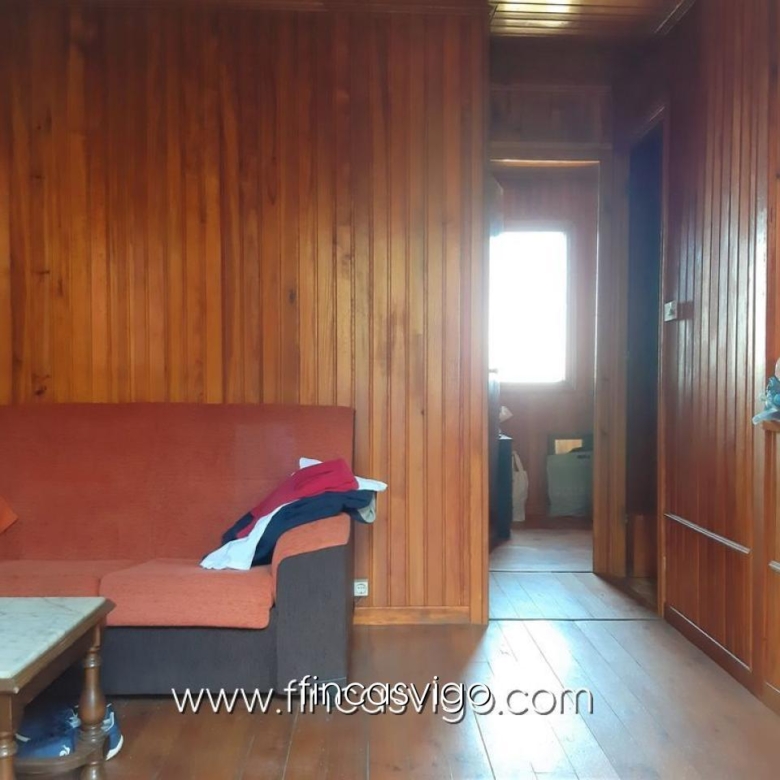 CASA CON FINCA EN EL POULO