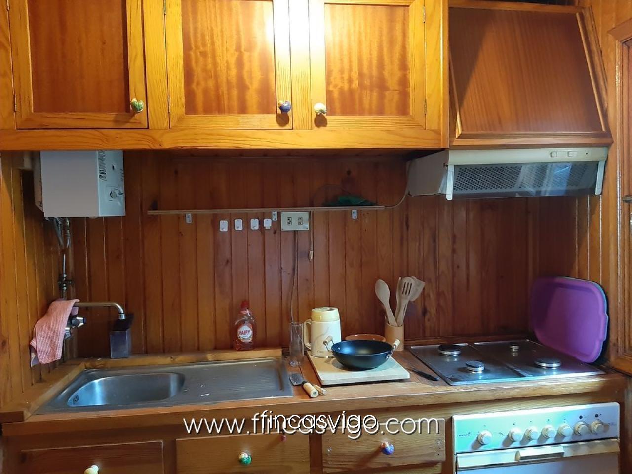 CASA CON FINCA EN EL POULO