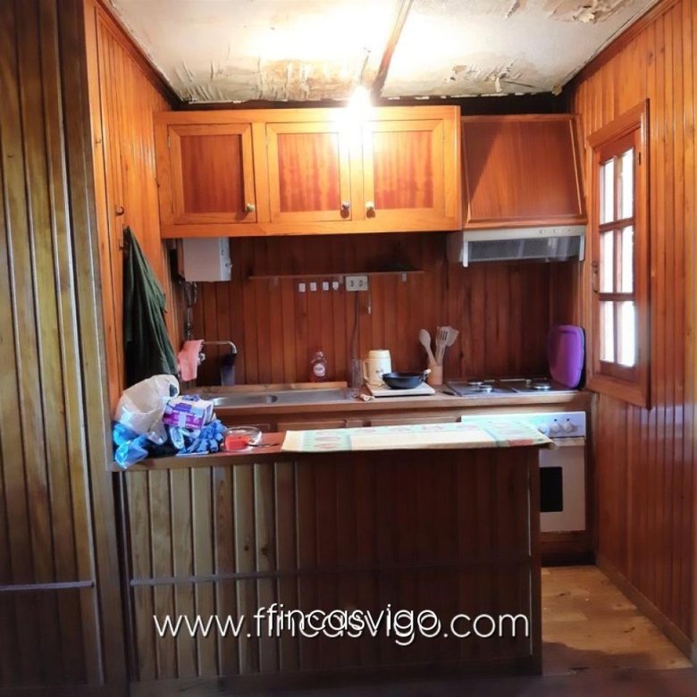 CASA CON FINCA EN EL POULO