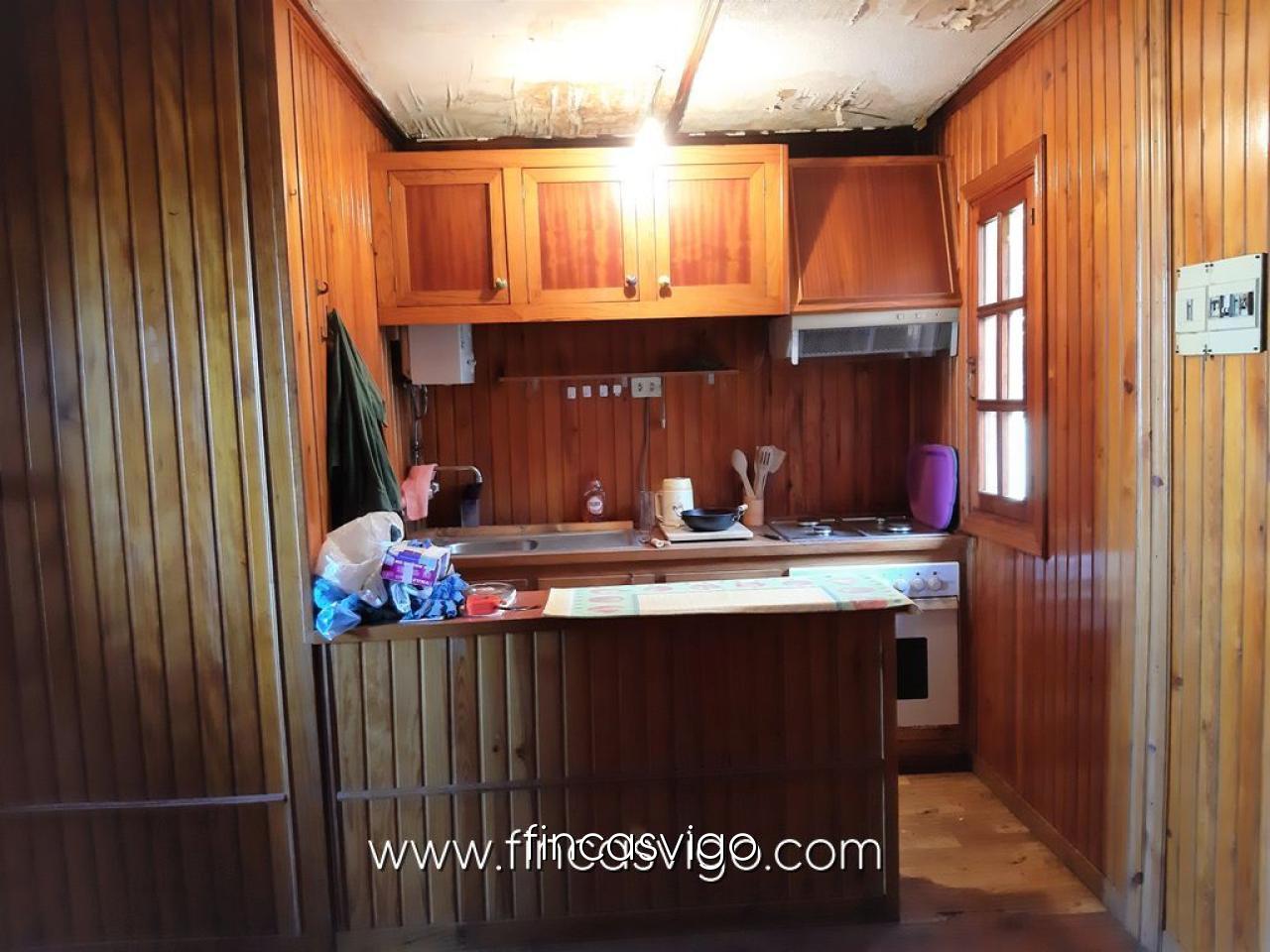 CASA CON FINCA EN EL POULO