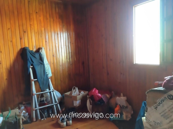 CASA CON FINCA EN EL POULO