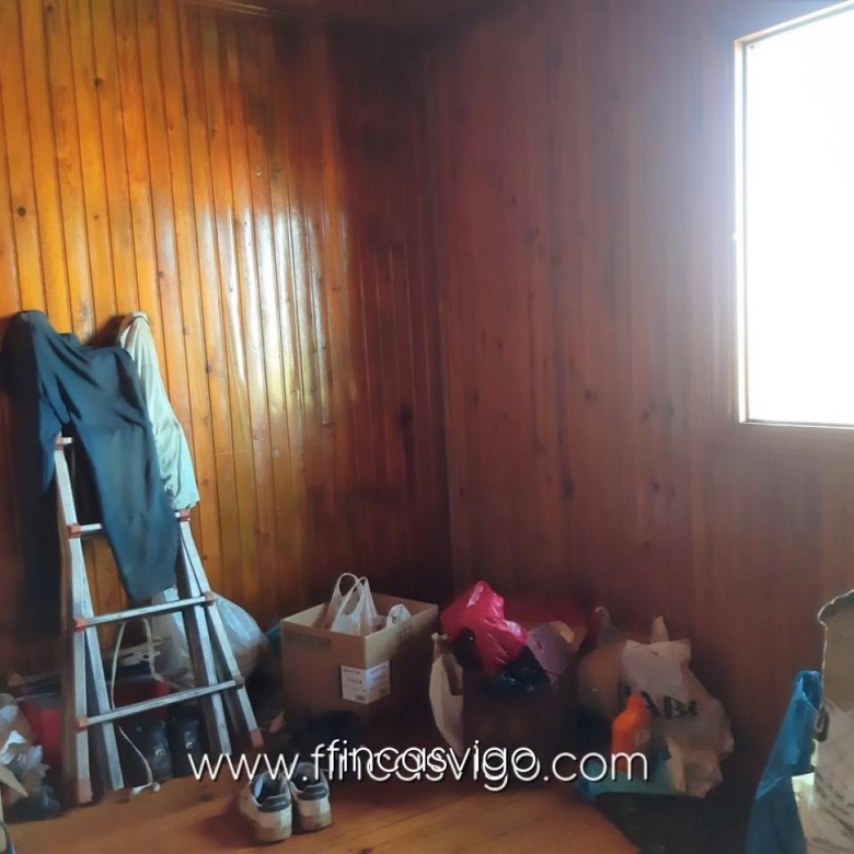 CASA CON FINCA EN EL POULO