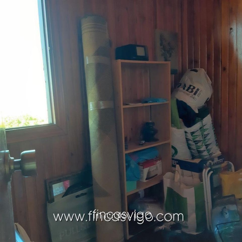 CASA CON FINCA EN EL POULO