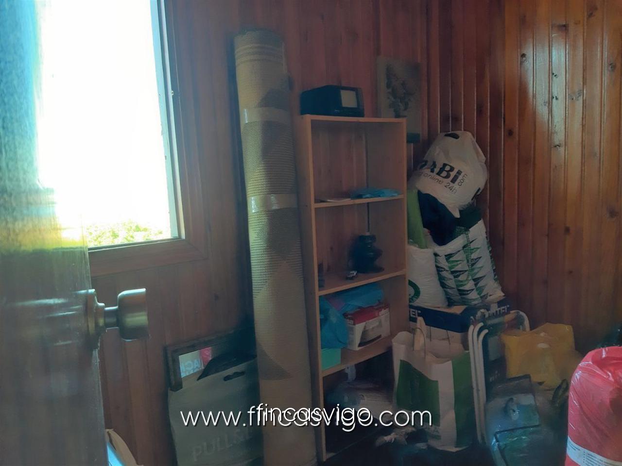 CASA CON FINCA EN EL POULO