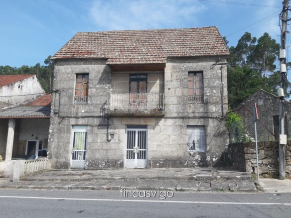 CASA A REFORMAR EN O VISO REDONDELA