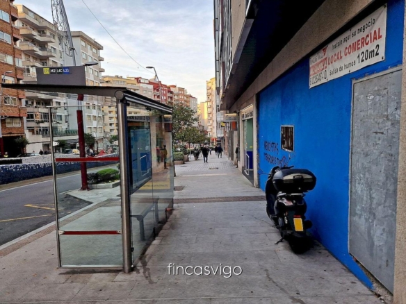 Local próximo a Urzaiz