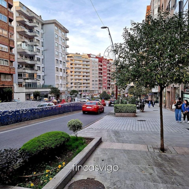Local próximo a Urzaiz